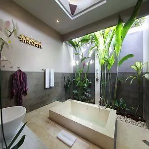 Aria Exclusive & Hotel 3*