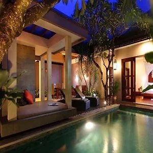 Aria Exclusive & Hotel
